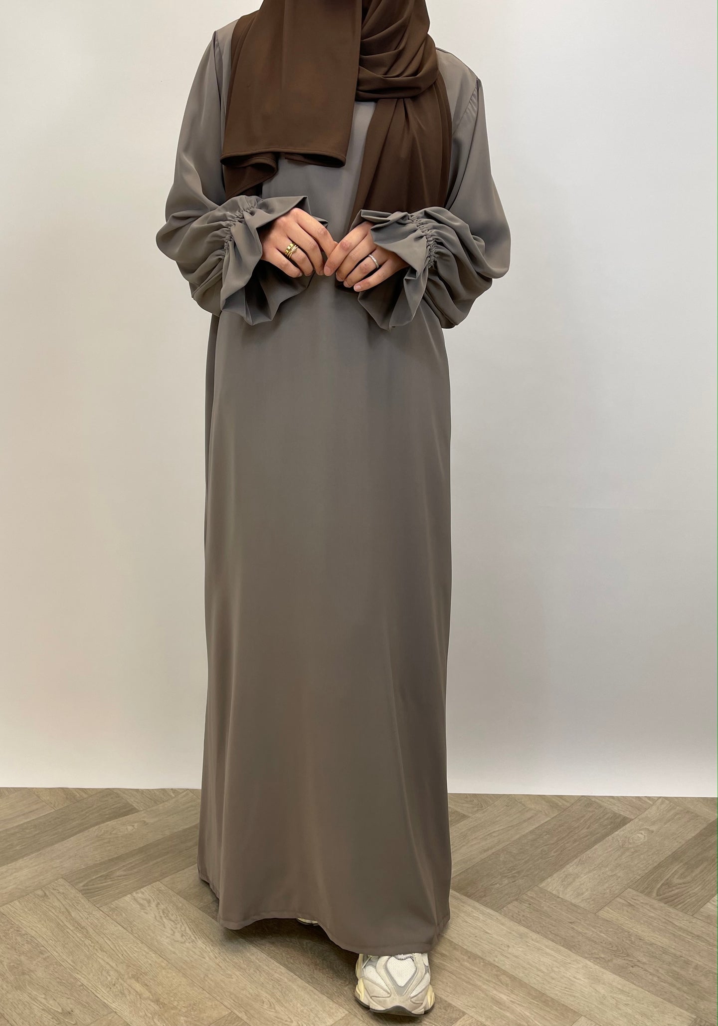 Abaya met elegante mouwtjes - Hijab Boutique